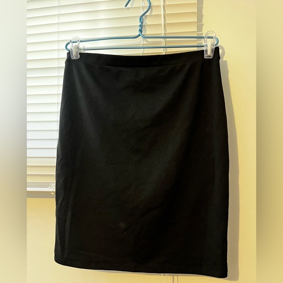 Basic Bodycon/Midi skirt Pull on - Picture 6 of 6